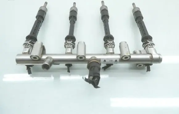 Mercedes-Benz CLA C118 X118 Fuel injector A2820711000