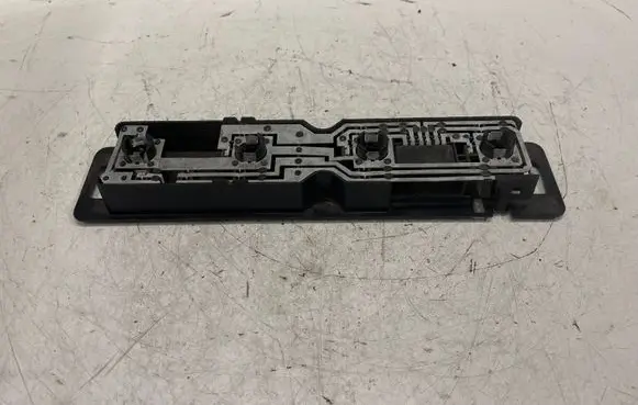Mercedes-Benz Sprinter W901 W902 W903 W904 Tail light bulb cover holder