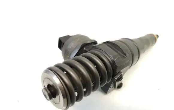 Volkswagen Golf I Fuel injector 038130073BA 0414720216