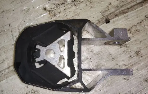 Ford Transit - Tourneo Connect Engine mount bracket BV616P82CB