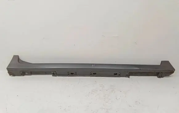 Lexus CT 200H Sill