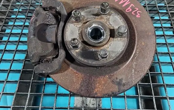 Nissan Qashqai Front wheel hub spindle knuckle IMPRK1556182