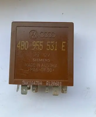 Audi A6 S6 C5 4B Window wiper relay 4B0955531E