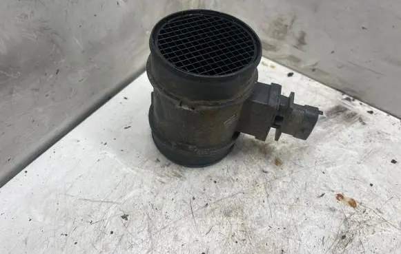 Opel Combo C Mass air flow meter 0281002683