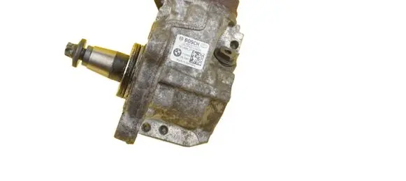 BMW 3 E90 E91 Fuel injection high pressure pump 0445010517 N47D20C