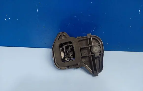 Volkswagen Golf V Tail light bulb cover holder 1K6945257 4VFX13N005AA