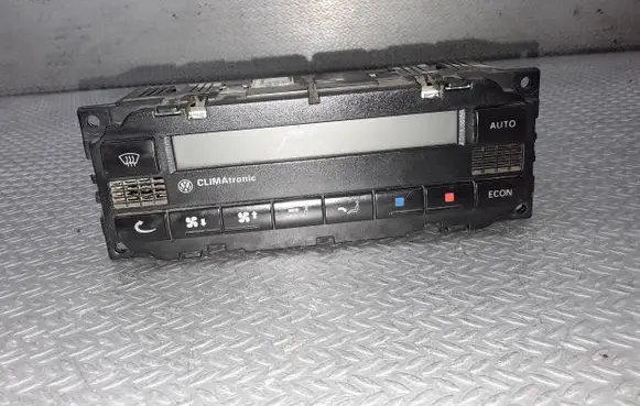 Volkswagen PASSAT B5 Climate control unit 3B1907044D