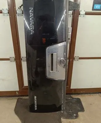 Pickup box rear panel tailgate