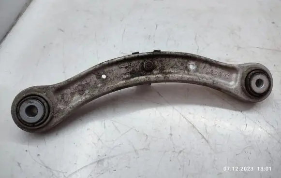 Volkswagen Touareg II Rear control arm 7L0505375A
