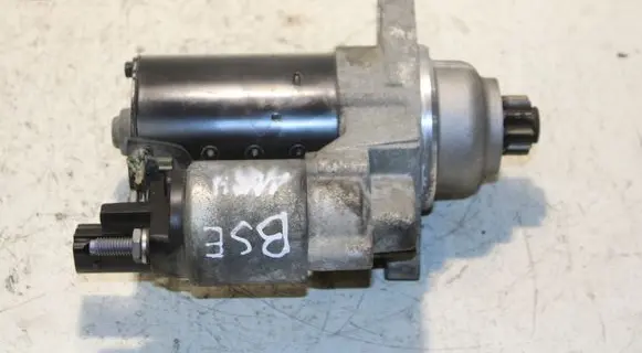 Seat Leon (1P) Starter motor 02T911023M