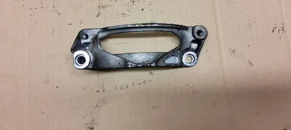 Volkswagen Touareg I A/C compressor mount bracket 070260885A