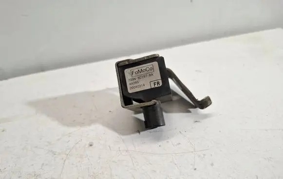 Volvo XC70 Yaw turn rate sensor 7G9N3C187