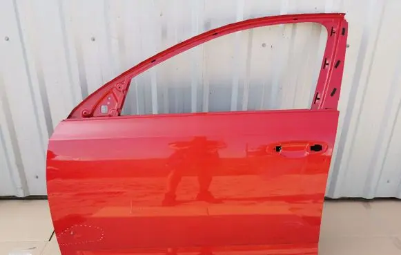 Skoda Octavia Mk3 (5E) Front door 5E0831311