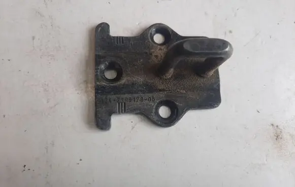 BMW 5 F10 F11 Loading door lock loop/hook striker 7199178 61247199178