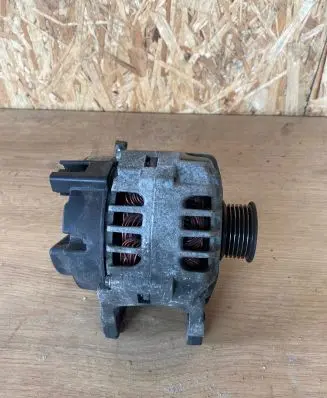 Skoda Fabia Mk2 (5J) Generator/alternator 03D903025J 307074007 SG9B057