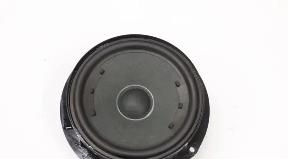 Seat Arona Front door speaker
