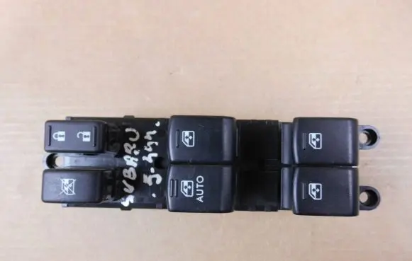 Subaru Outback Electric window control switch 83071AJ240
