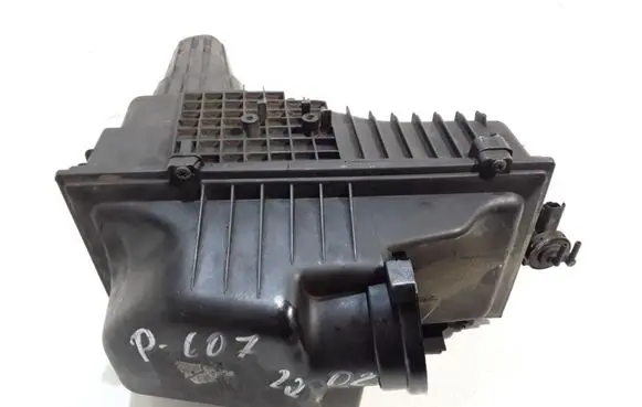 Peugeot 607 Air filter box 9629040380