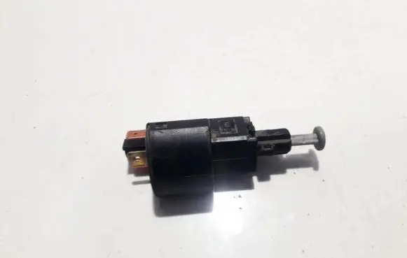 Opel Zafira A Brake pedal sensor switch 09175172 09175185