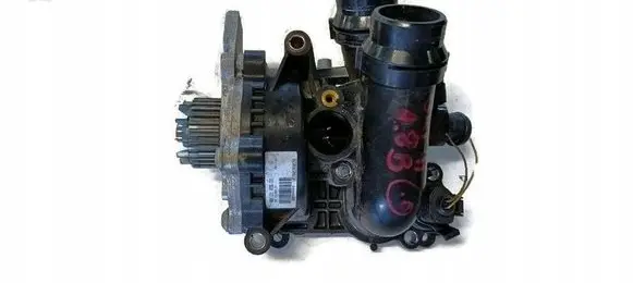 Skoda Octavia Mk2 (1Z) Water pump 06H121026DS