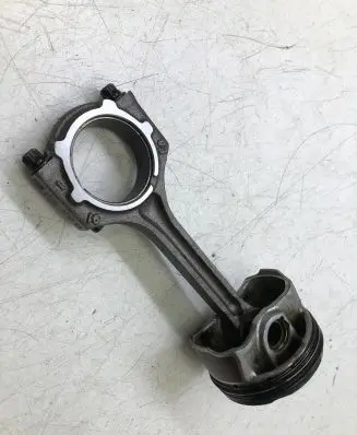 Hyundai i10 Piston with connecting rod 3761
