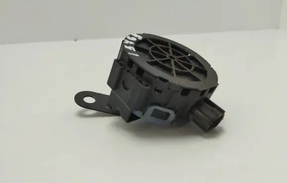 Toyota Prius (XW50) Other devices 8657047050 0689005781