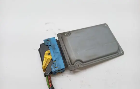 Peugeot 508 II Air suspension control unit module (rear) 9837909380