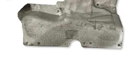 Porsche Cayenne (9Y0 9Y3) Heat shield in engine bay 4M0825691