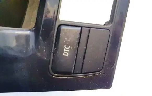 BMW 3 E90 E91 DTC switch 915905102 61319-159-051-02