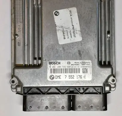 BMW 3 E90 E91 Engine control unit/module 7552176 0261208582