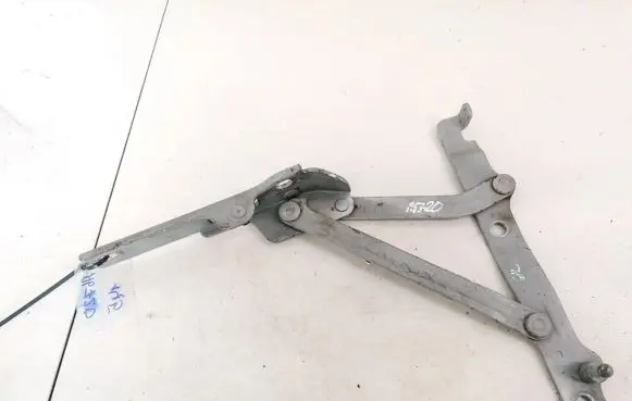 Hyundai Sonata Tailgate/trunk/boot hinge