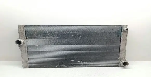 BMW 7 F01 F02 F03 F04 Coolant radiator 8509176 17118509176