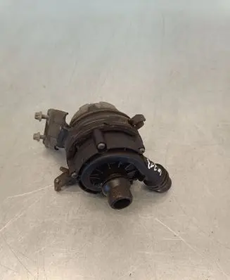Mercedes-Benz E W213 Electric auxiliary coolant/water pump 0392024050 201602252000