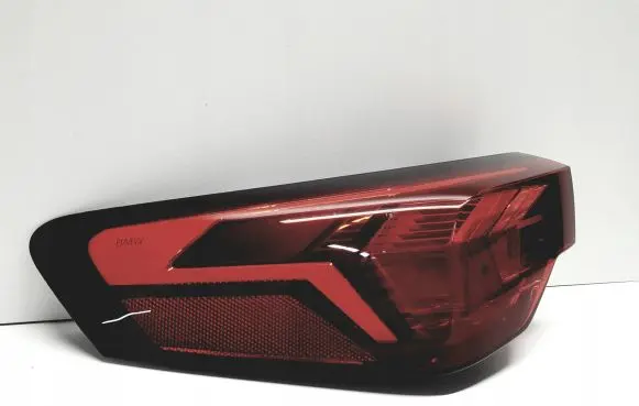 BMW X2 U10 Rear/tail lights F03902000