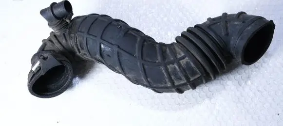 Audi A6 S6 C4 4A Air intake hose/pipe 4A0145747A