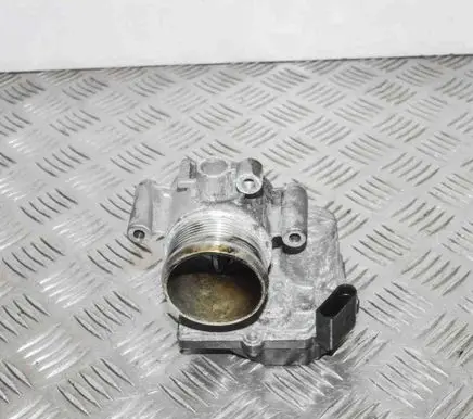 Volkswagen PASSAT B7 Throttle valve