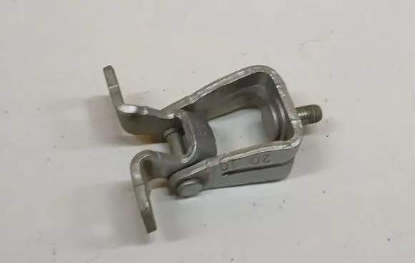 Volkswagen Cross Polo Rear door lower hinge 