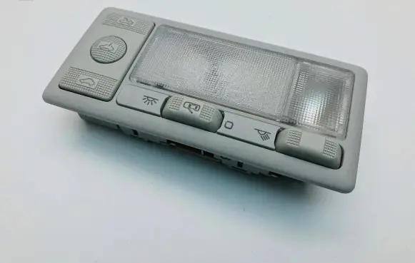 Volkswagen Golf III Front seat light 1H0947111