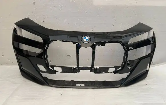 BMW 7 G70 Front bumper 