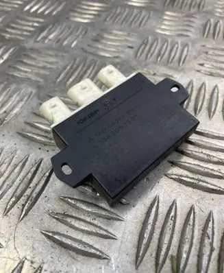 Mercedes-Benz GLC C253 Tailgate/trunk control unit/module A2389053301 007818893