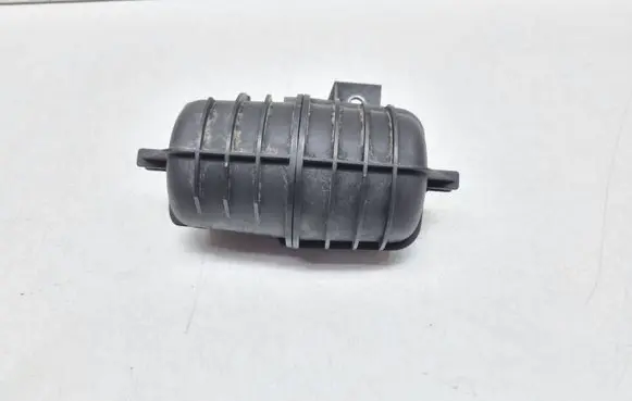 BMW X5 E53 Vacuum air tank 2247620 11652247620
