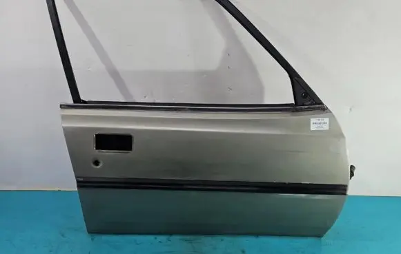 Peugeot 305 Front door IMPRK1394610