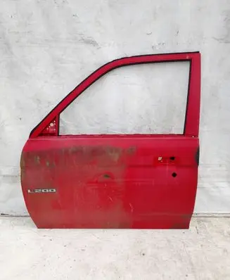 Mitsubishi L200 Front door MR178061