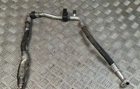 Mercedes-Benz E W211 Air conditioning (A/C) pipe/hose A2118303515