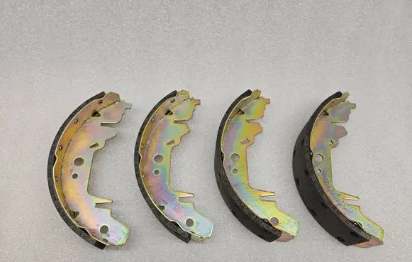 Chrysler Voyager Brake pads (rear) 1-V2013059 55087AG