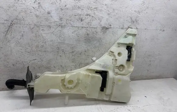 BMW X5 F15 Windshield washer fluid reservoir/tank 7292424 19249710