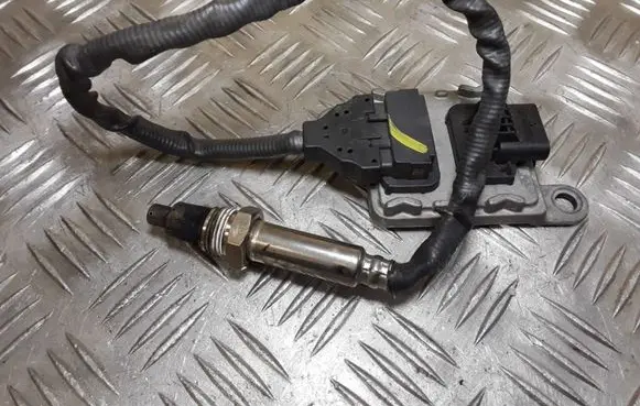 Mercedes-Benz E W212 Lambda probe sensor A0009054704 5WK97381 A2C9527000001
