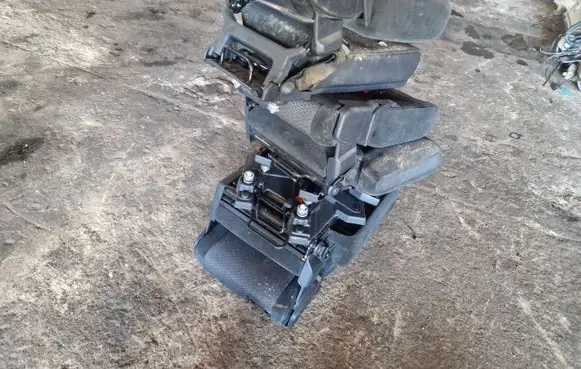 Seat set