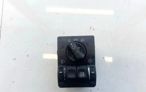 Opel Zafira A Light switch 09133250 09138348
