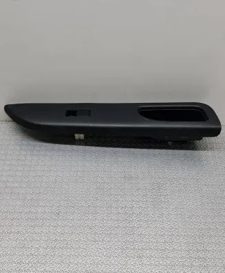 Nissan Micra Electric window control switch 809601HD5A